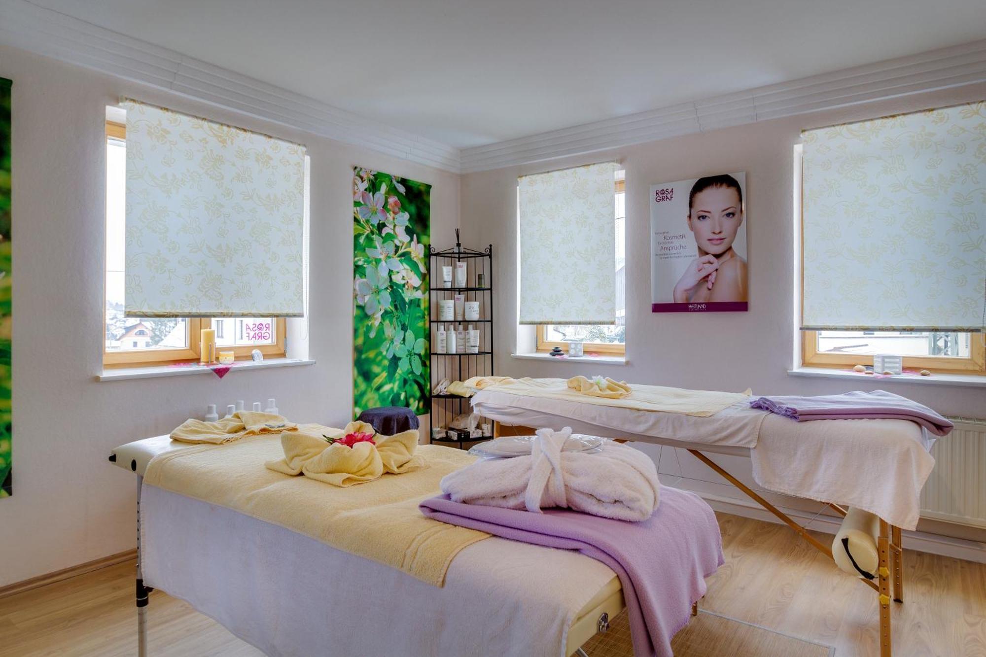 Erzgebirgshotel Freiberger Hoehe 에펜도프 외부 사진