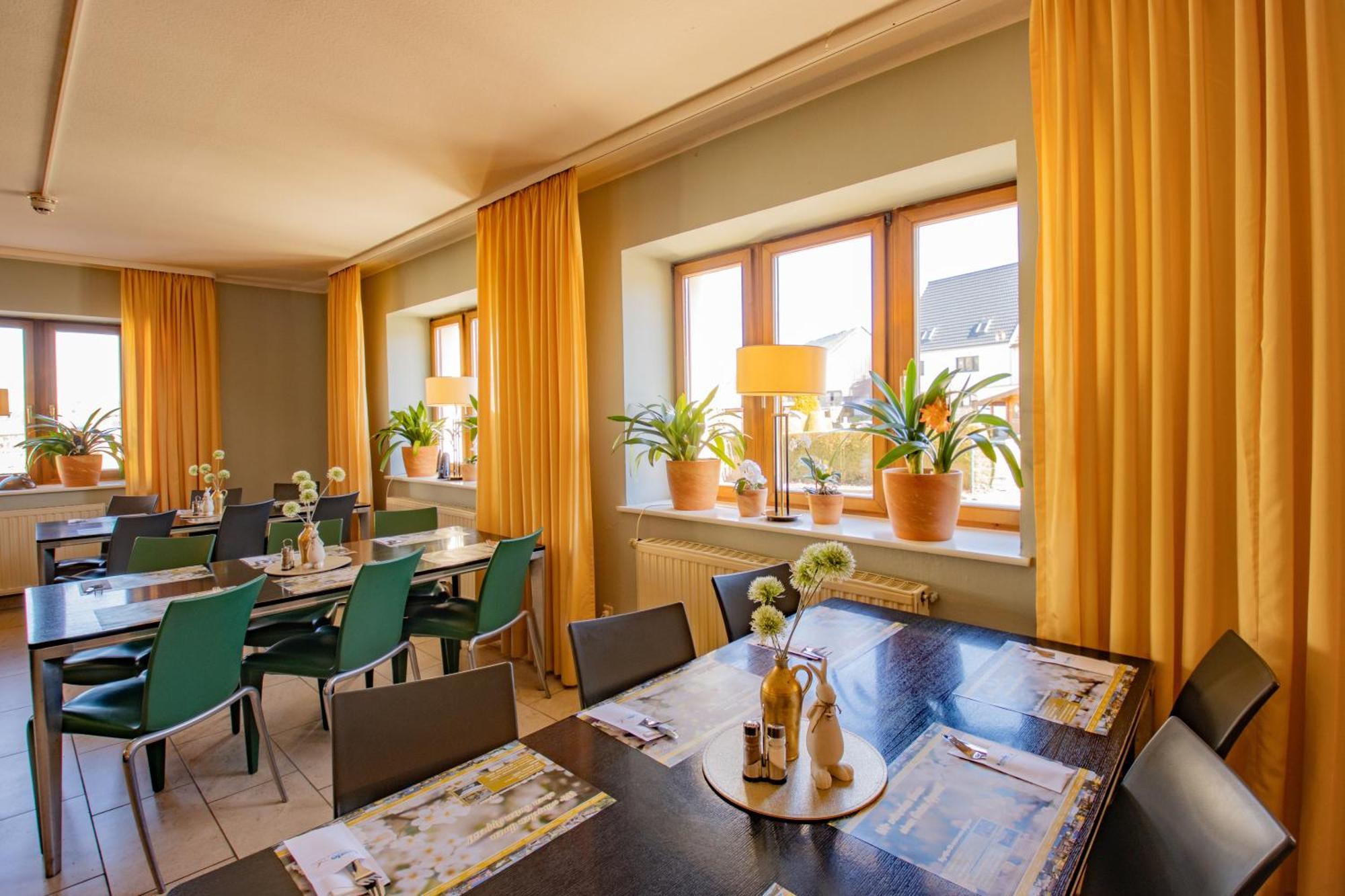 Erzgebirgshotel Freiberger Hoehe 에펜도프 외부 사진