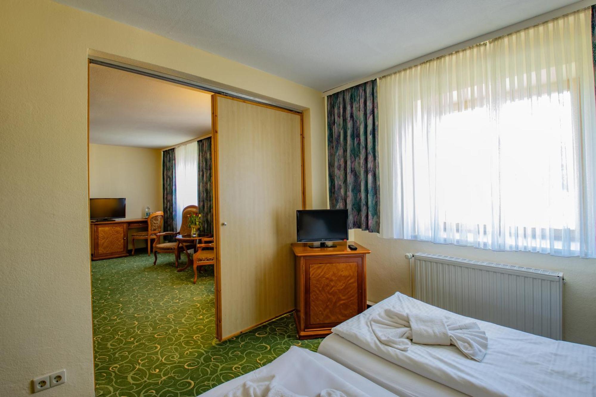 Erzgebirgshotel Freiberger Hoehe 에펜도프 외부 사진