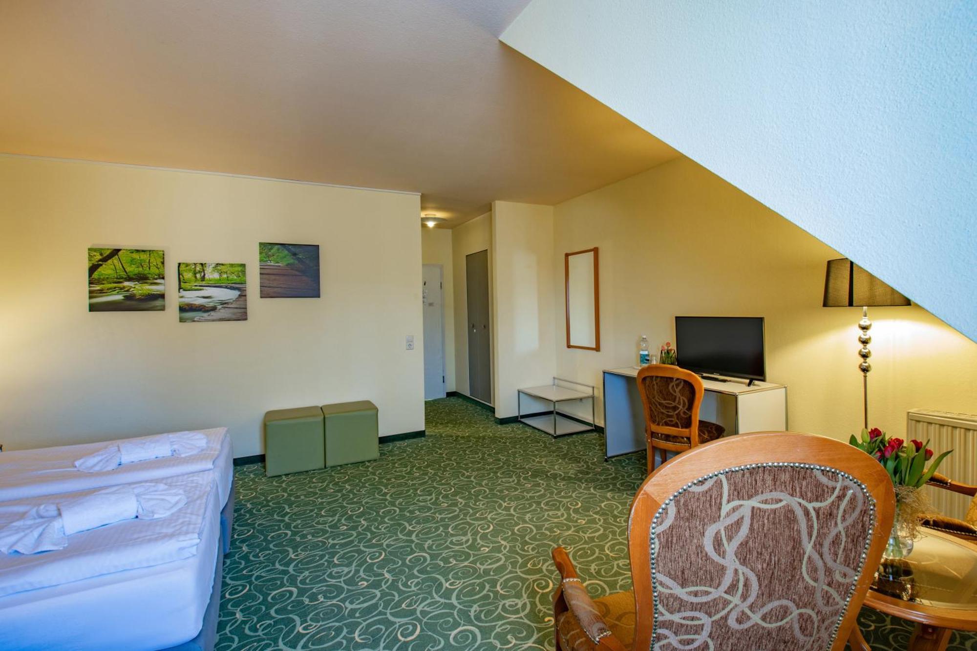 Erzgebirgshotel Freiberger Hoehe 에펜도프 외부 사진